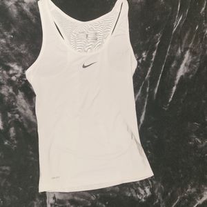 Nike Tank Top White Size Medium Razor Back